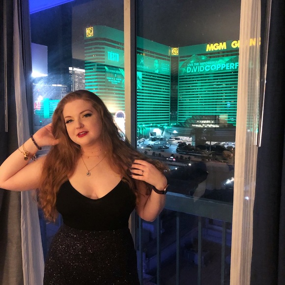 Meet your Posher, Michaela - Picture 7 of 7